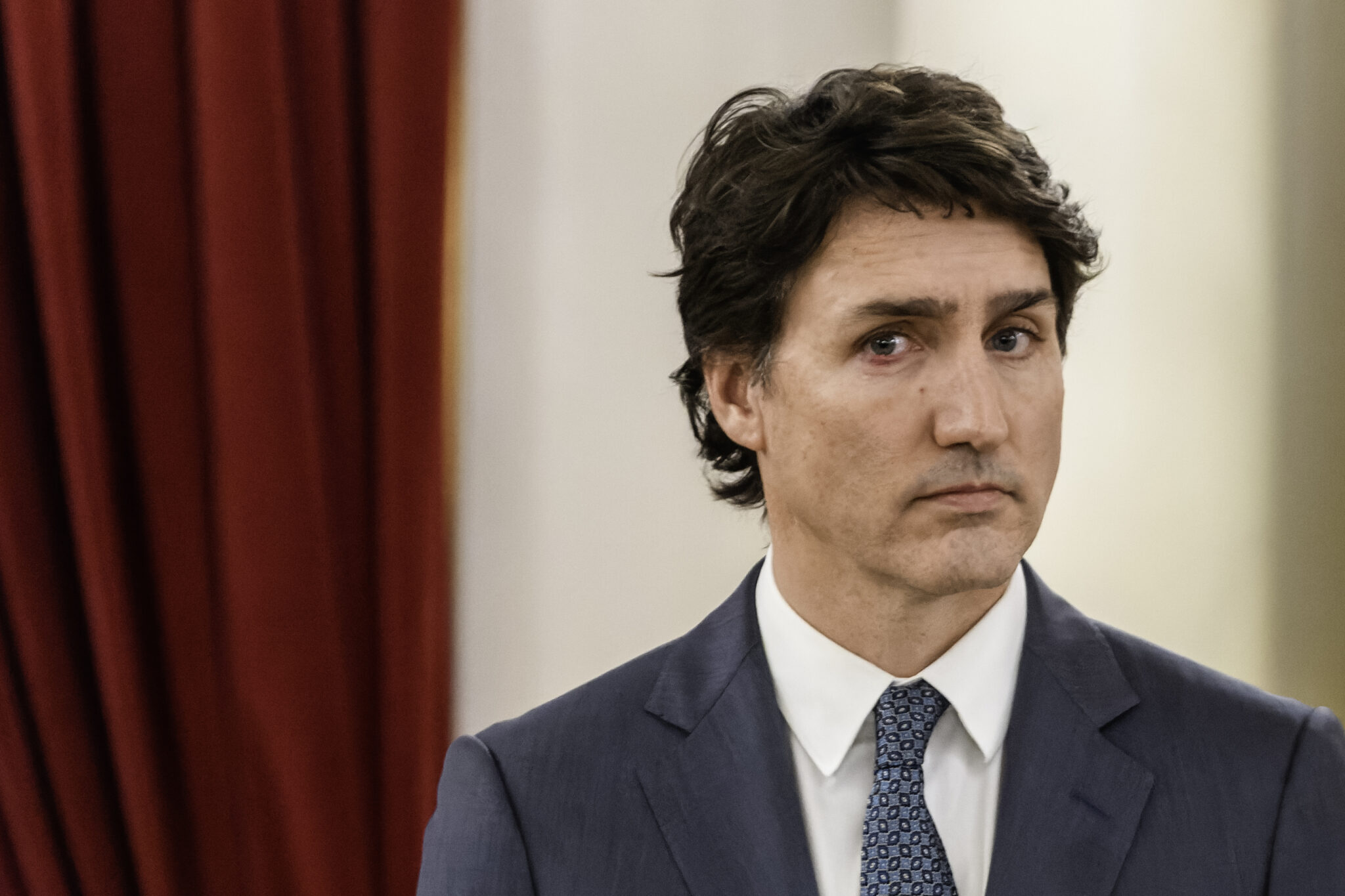 Trudeau Current Trudeau Tracker - Angus Reid Institute