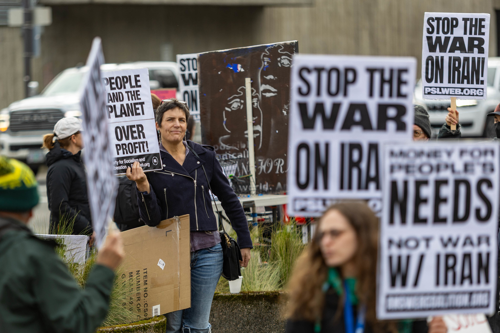 POLL: LOW SUPPORT FOR WAR